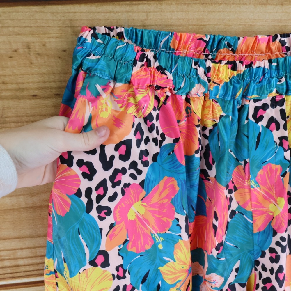 Ashley Stewart Shorts Womens Sz 18/20 Colorful Floral Elastic Waist Pockets NWT - Picture 4 of 6